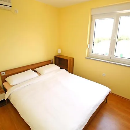 Apartman Solaris - Antonela - With Private Parking