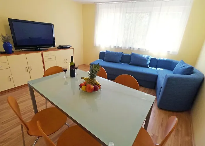 Solaris Antonela Modern With Sea View & Free Private Parking Apartament