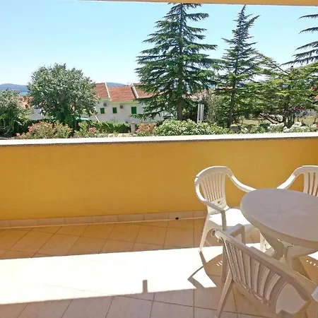 Апартаменты Solaris Antonela Modern With Sea View & Free Private Parking