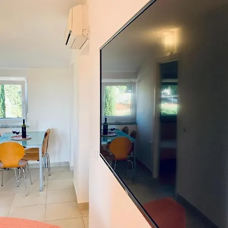 Solaris Antonela Modern With Sea View & Free Private Parking